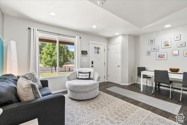Photo 3 for MLS #2105064 at 149 E Pioneer Ave