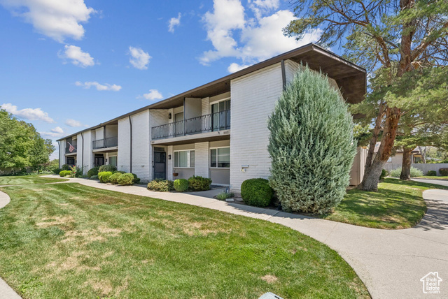 5901 S 1560 E #108, Murray UT 84121