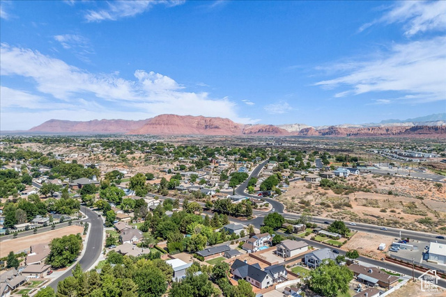 Photo 30 for MLS #2105085 at 2447 Arrowhead Trl