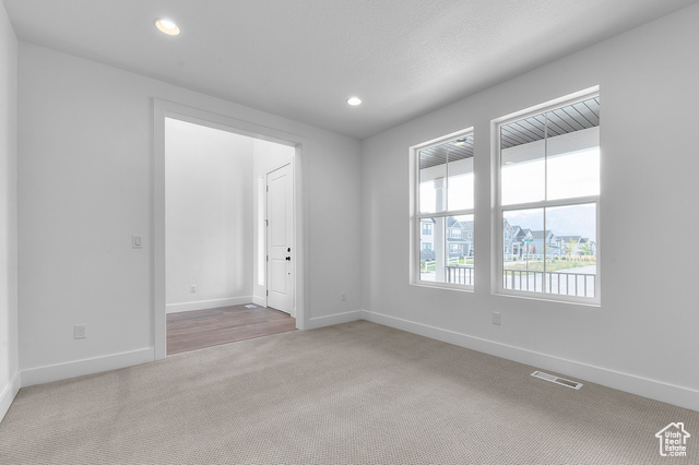 Photo 4 for MLS #2105090 at 6776 N Mt Jefferson