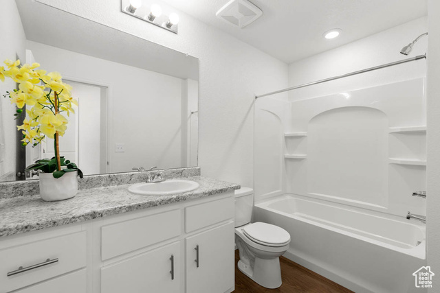 Photo 23 for MLS #2105095 at 126 N Riverside Dr #108