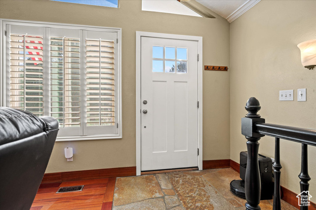 Photo 6 for MLS #2105111 at 2249 E Tompkins Dr