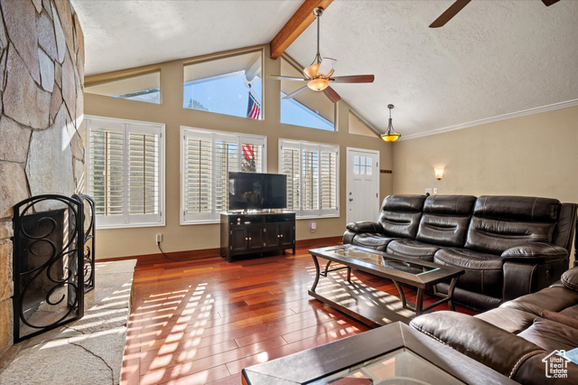 Photo 7 for MLS #2105111 at 2249 E Tompkins Dr