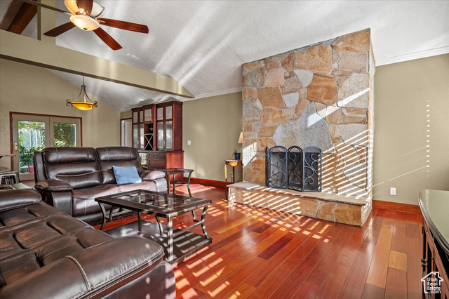 Photo 8 for MLS #2105111 at 2249 E Tompkins Dr