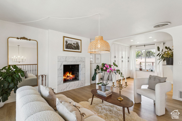 Photo 5 for MLS #2105127 at 972 E 7725 South