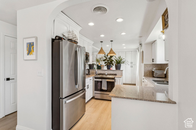 Photo 11 for MLS #2105127 at 972 E 7725 South