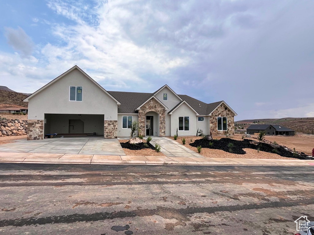 MLS #2105133                     located at 1037 W 3250 South,
                     Hurricane, UT