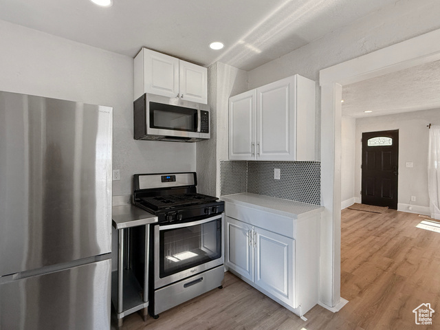 Photo 9 for MLS #2105141 at 979 E Patterson St