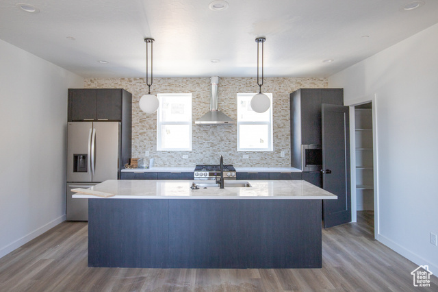 Photo 3 for MLS #2105153 at 594 E Betsey Cv #17