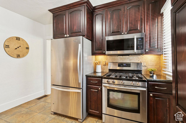 Photo 13 for MLS #2105168 at 536 E Hollywood Ave