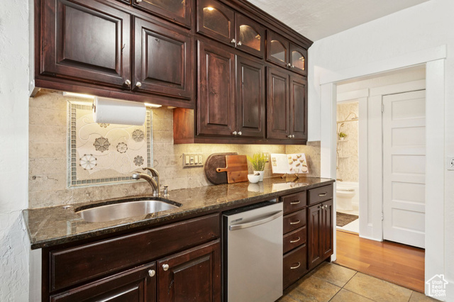Photo 12 for MLS #2105168 at 536 E Hollywood Ave