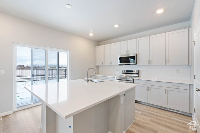 Photo 19 for MLS #2105185 at 77 E Broadway Dr #1033
