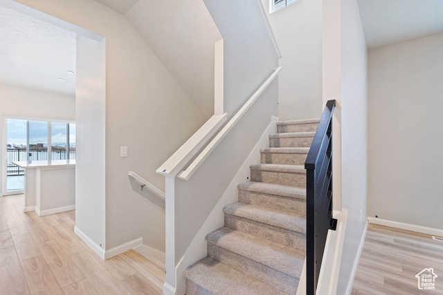 Photo 17 for MLS #2105185 at 77 E Broadway Dr #1033