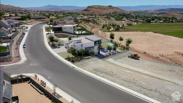 Photo 2 for MLS #2105198 at 1194 S Seminole Way #304