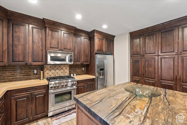 Photo 38 for MLS #2105211 at 1064 W Park Palisade Dr