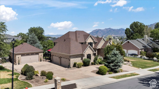 Photo 53 for MLS #2105211 at 1064 W Park Palisade Dr