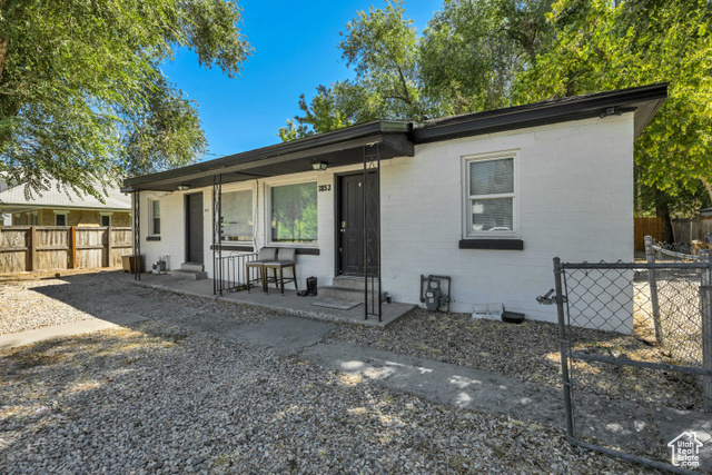 3851 S 3200 W ,West Valley City UT 84119