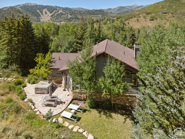 Photo 2 for MLS #2105220 at 2510 Queen Esther Dr