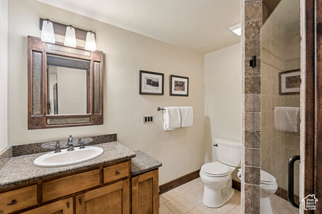 Photo 38 for MLS #2105220 at 2510 Queen Esther Dr