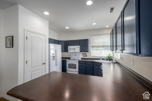 Photo 8 for MLS #2105222 at 329 N Greenwich Dr