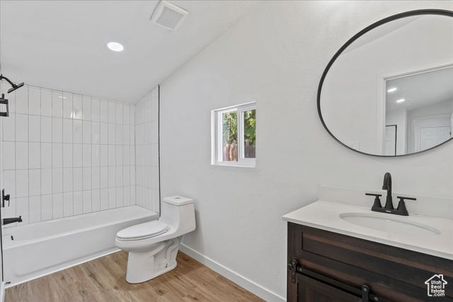 Photo 9 for MLS #2105223 at 3935 S Luetta Dr