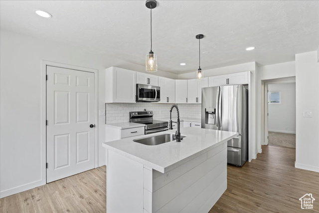 Photo 4 for MLS #2105223 at 3935 S Luetta Dr