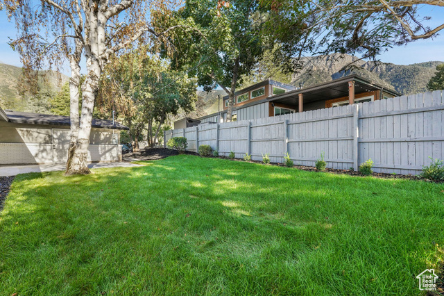Photo 33 for MLS #2105229 at 3662 E Oakview Dr
