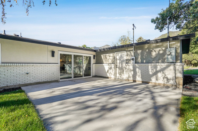 Photo 35 for MLS #2105229 at 3662 E Oakview Dr