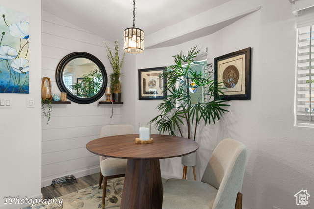 Photo 6 for MLS #2105240 at 1150 W Red Hills #118