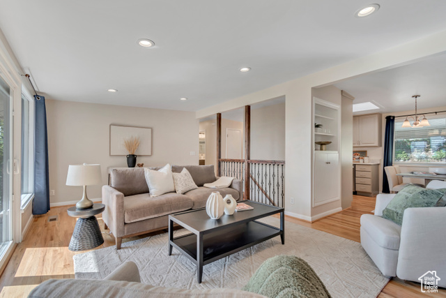 Photo 9 for MLS #2105247 at 3426 S Crestwood Dr