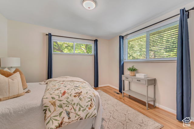Photo 12 for MLS #2105247 at 3426 S Crestwood Dr