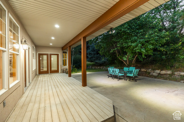 Photo 53 for MLS #2105259 at 265 N Alpenhof Ct
