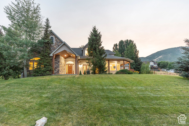 Photo 45 for MLS #2105259 at 265 N Alpenhof Ct