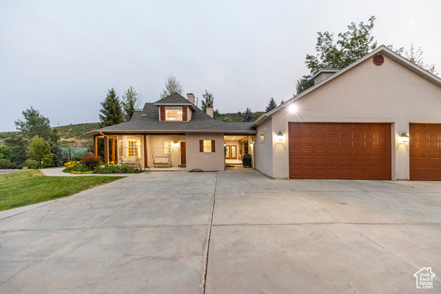 Photo 49 for MLS #2105259 at 265 N Alpenhof Ct