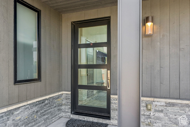 Photo 3 for MLS #2105267 at 6458 Golden Bear Loop