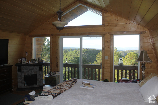 Photo 23 for MLS #2105288 at 2498 W Silverado Rdg