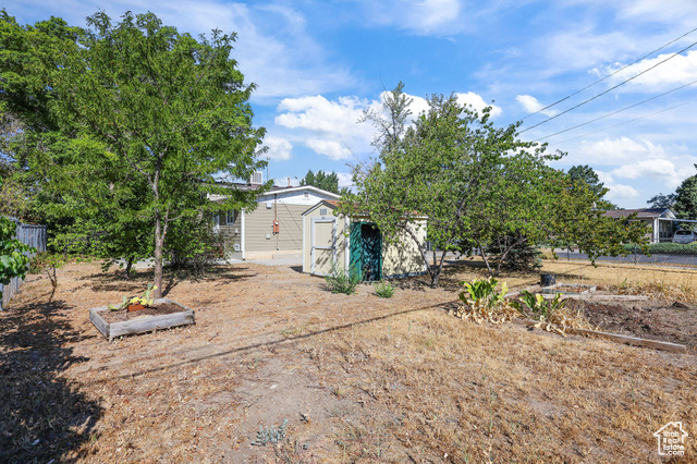 Photo 38 for MLS #2105295 at 523 W Loyal Dr