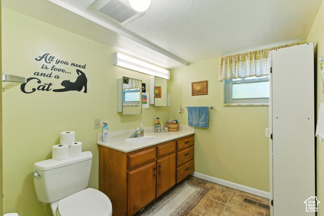 Photo 32 for MLS #2105298 at 895 E 2620 North