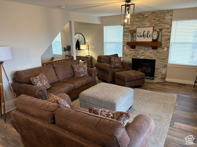 Photo 9 for MLS #2105303 at 840 N Great View Dr
