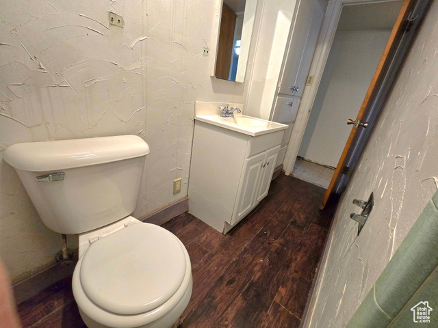 Photo 26 for MLS #2105314 at 271 W Main St