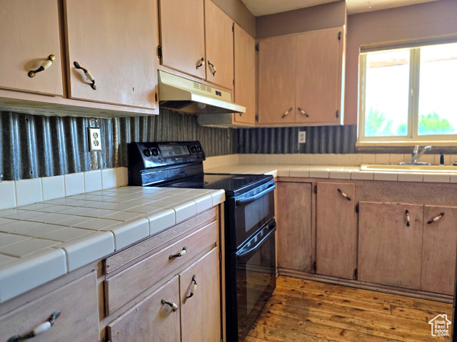 Photo 8 for MLS #2105314 at 271 W Main St