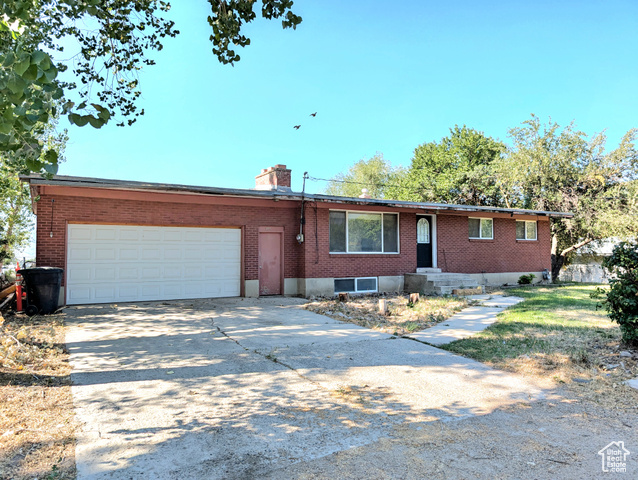 MLS #2105314 - 271 W Main St