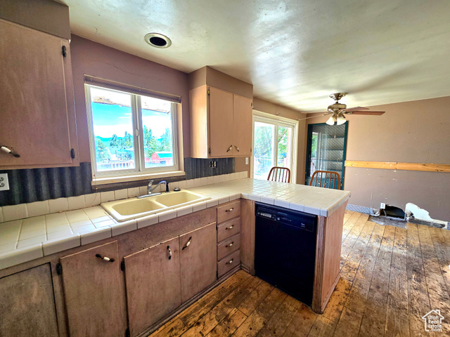 Photo 7 for MLS #2105314 at 271 W Main St