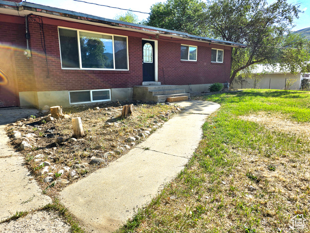 Photo 35 for MLS #2105314 at 271 W Main St