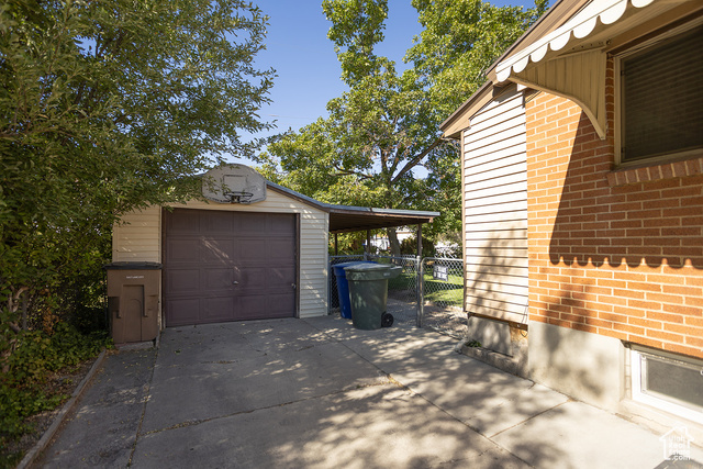 Photo 31 for MLS #2105315 at 829 E Zenith Ave