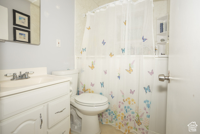 Photo 15 for MLS #2105315 at 829 E Zenith Ave