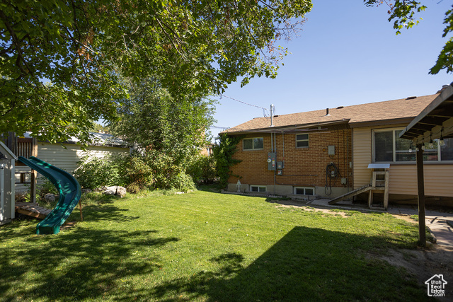 Photo 25 for MLS #2105315 at 829 E Zenith Ave