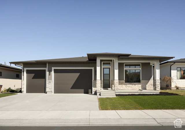 Photo 2 for MLS #2105329 at 633 E Vandalay Ln