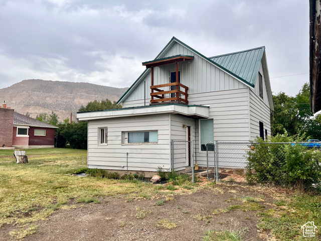 Photo 17 for MLS #2105331 at 350 W Main St