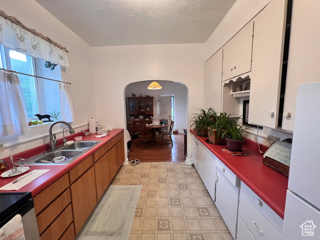 Photo 3 for MLS #2105331 at 350 W Main St